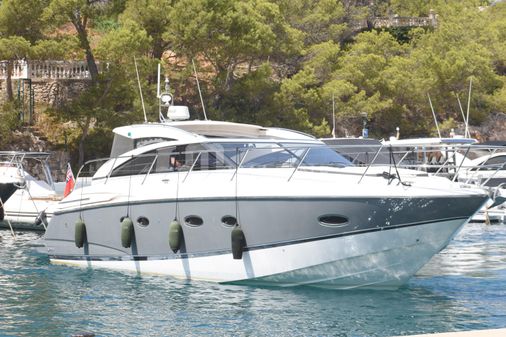 Princess-yachts V42 image