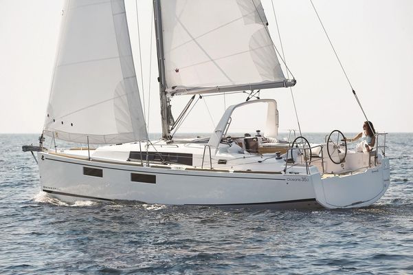 Beneteau Oceanis 35.1 - main image