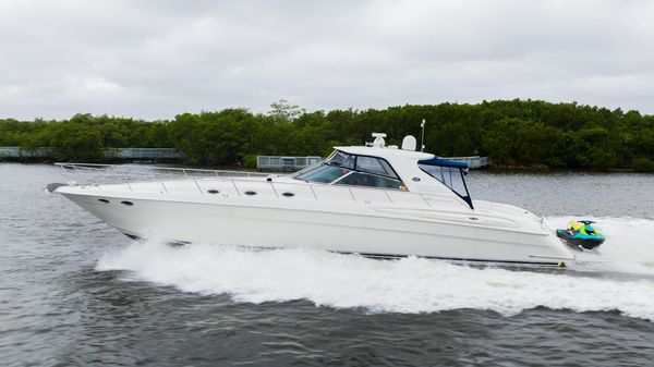 Sea Ray 600 Sun Sport 