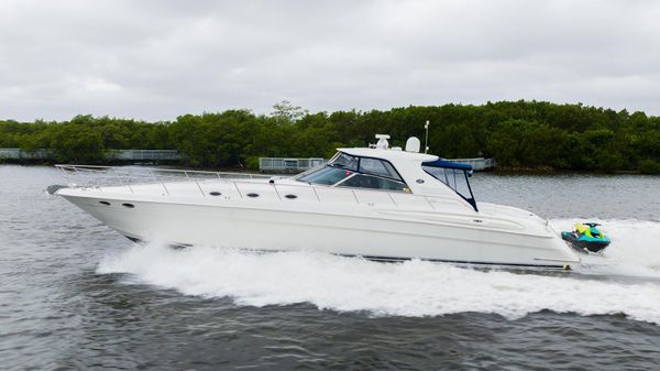 Sea Ray 600 Sun Sport