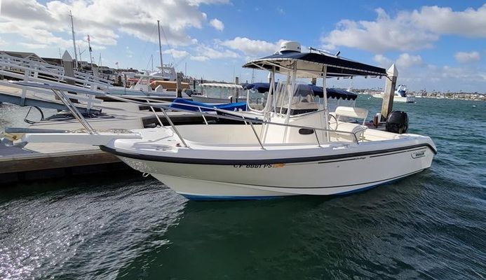 Boston Whaler 23 Outrage - main image