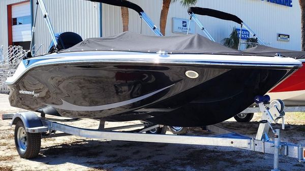 Bayliner Element M17
