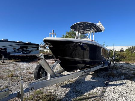 Cobia 237-CENTER-CONSOLE image