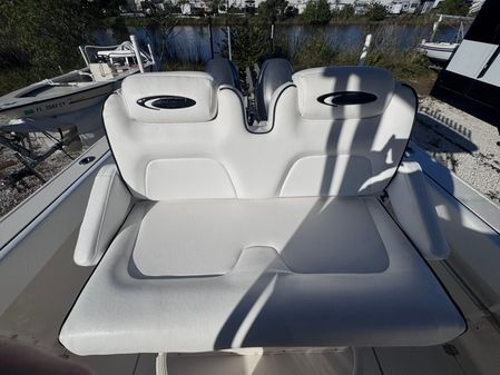 Cobia 237-CENTER-CONSOLE image