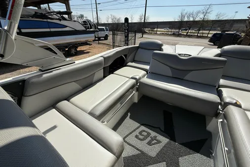 MasterCraft X46 image