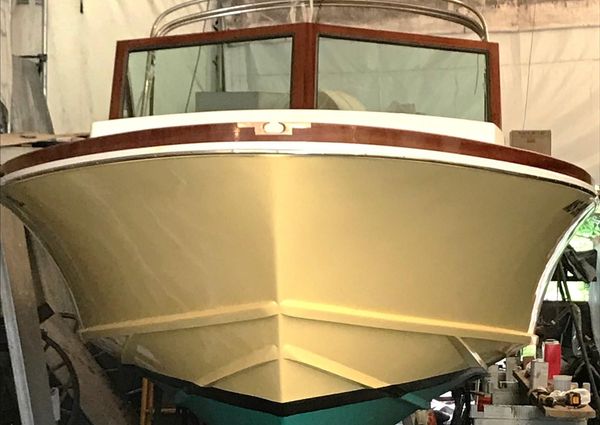 Hunt Yachts Surfhunter 25 image