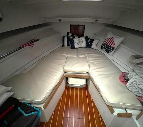 Hunt Yachts Surfhunter 25 image