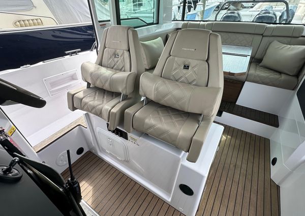 Axopar 37 XC Cross Cabin BRABUS LINE image