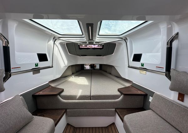 Axopar 37 XC Cross Cabin BRABUS LINE image