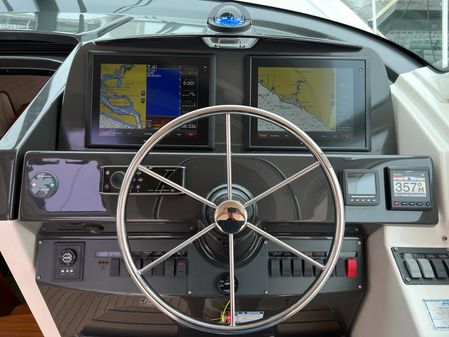 Tiara Yachts 3900 Open image