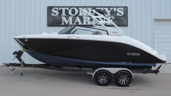 Yamaha Boats 222S 