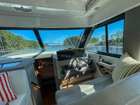 Tiara Yachts 39 Coupe image