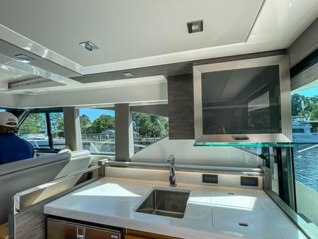 Tiara Yachts 39 Coupe image