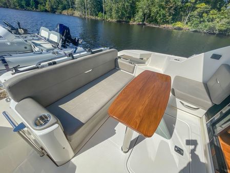 Tiara Yachts 39 Coupe image