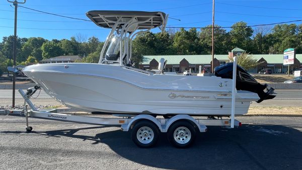 Finseeker 220 CC
