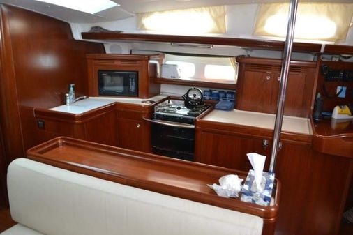 Beneteau 523 image