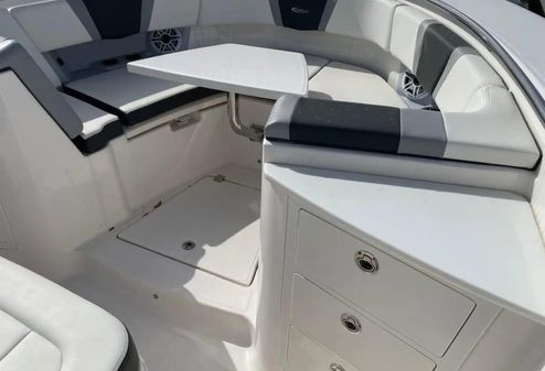 Robalo R360-CENTER-CONSOLE image