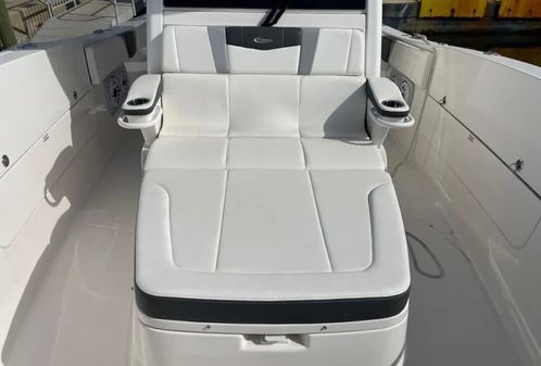 Robalo R360-CENTER-CONSOLE image