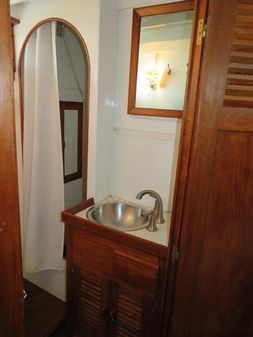 Roughwater Pilothouse image