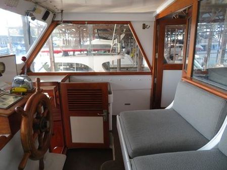 Roughwater Pilothouse image