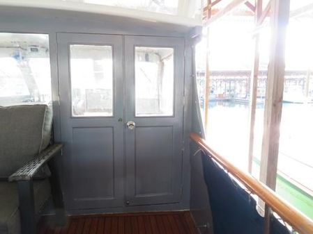 Roughwater Pilothouse image