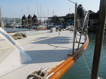 Roughwater Pilothouse image