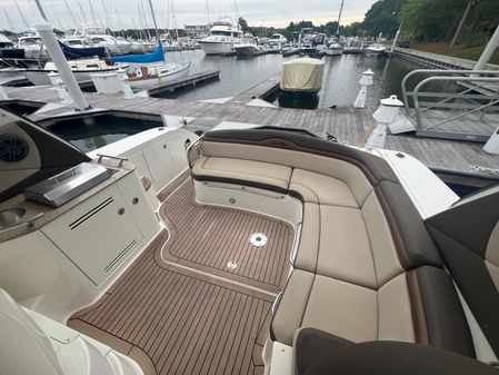 Sea Ray 370 Sundancer image