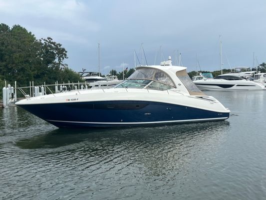 Sea Ray 370 Sundancer - main image