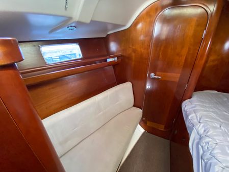 Beneteau Oceanis 400 image