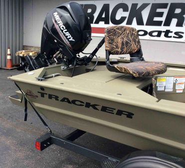 Tracker GRIZZLY-1548-SPORTSMAN image