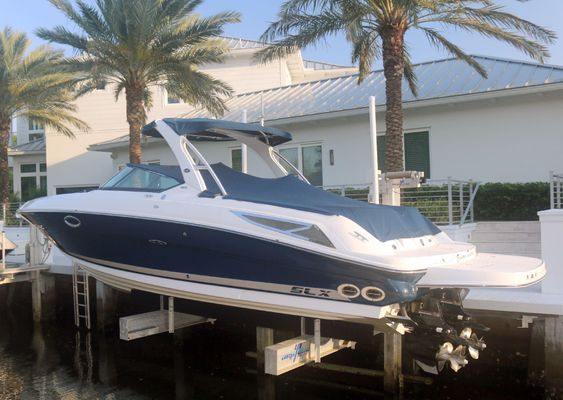 Sea Ray 300 SLX - main image