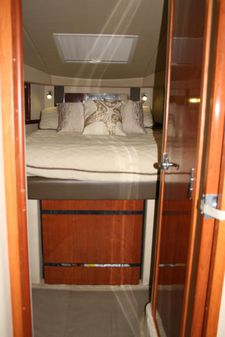 Sea Ray Sundancer 380 image