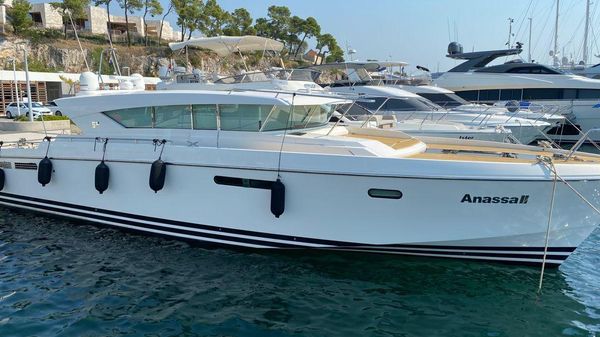Delta Powerboats 54 Carbon IPS