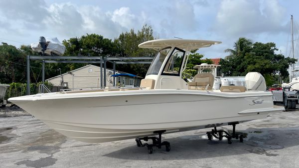Scout 240 XSF