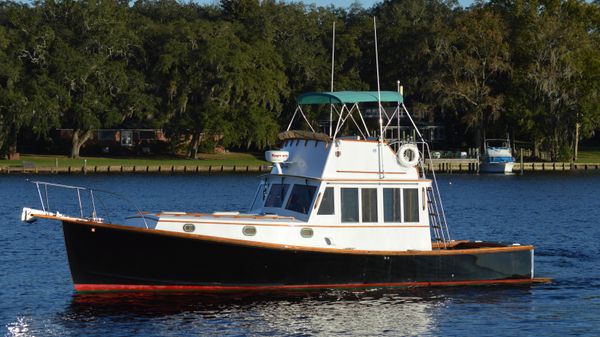 Stanley Downeast Fly Bridge Cruiser 