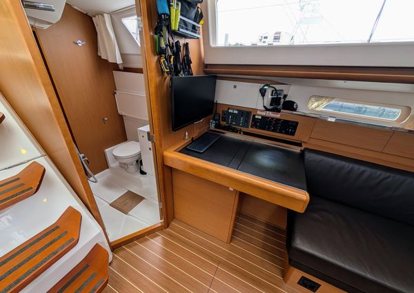 Jeanneau Sun Odyssey 44 DS image