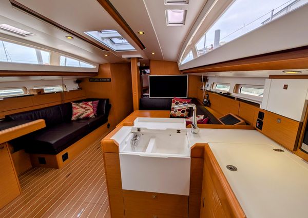 Jeanneau Sun Odyssey 44 DS image