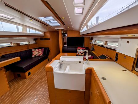 Jeanneau Sun Odyssey 44 DS image