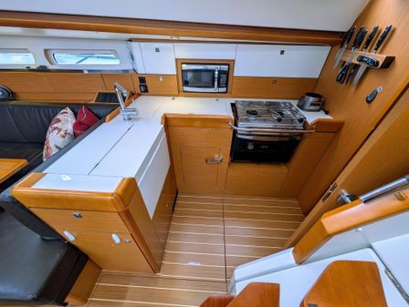 Jeanneau Sun Odyssey 44 DS image