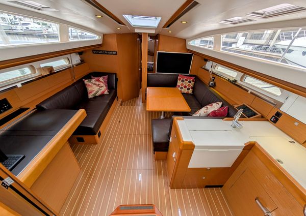 Jeanneau Sun Odyssey 44 DS image