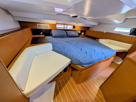 Jeanneau Sun Odyssey 44 DS image