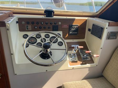 Tollycraft 30-SPORT-CRUISER image