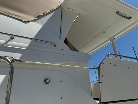 Cruisers Yachts 3650 Aft Cabin image