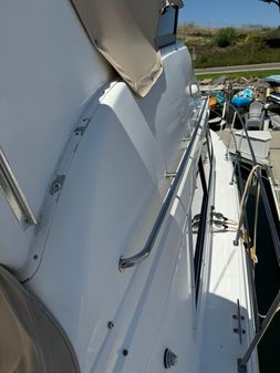 Cruisers Yachts 3650 Aft Cabin image