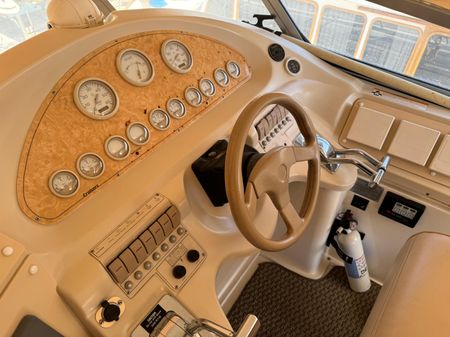 Cruisers Yachts 3650 Aft Cabin image