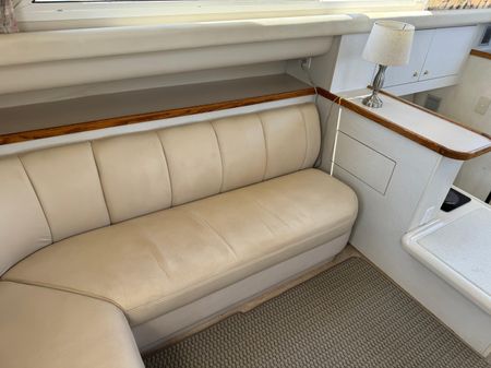 Cruisers Yachts 3650 Aft Cabin image