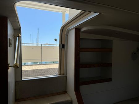 Cruisers Yachts 3650 Aft Cabin image