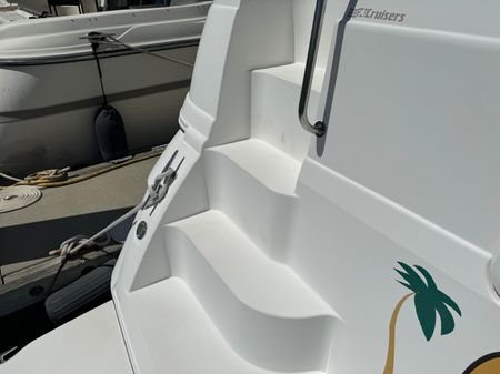 Cruisers Yachts 3650 Aft Cabin image