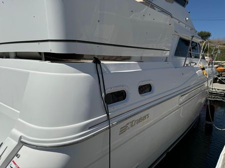 Cruisers Yachts 3650 Aft Cabin image