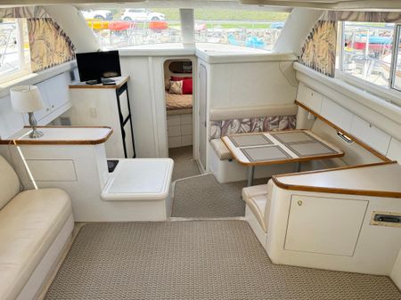 Cruisers Yachts 3650 Aft Cabin image